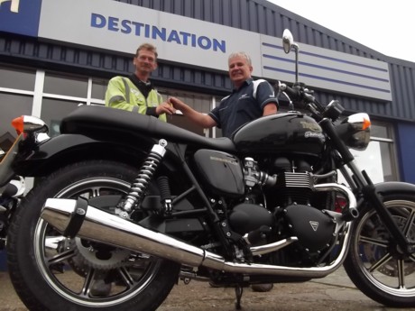 http://www.destinationtriumph.co.uk/